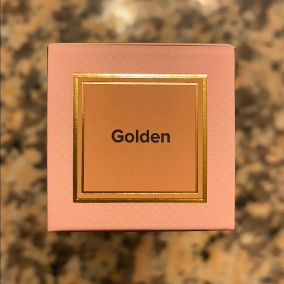 Concealer - Picture 3 of 3